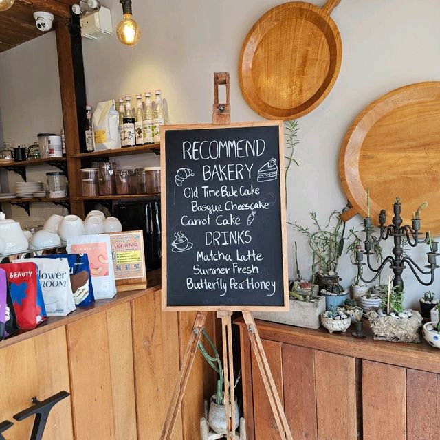 🍥With A View Cafe | Chiangkhan 🥐