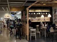 A Tasty Break: Curry Puff at IKEA Tebrau Cafe