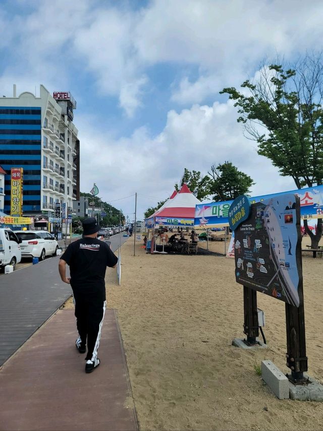멋진 조형물이 있는 당진 해수욕장🏖
