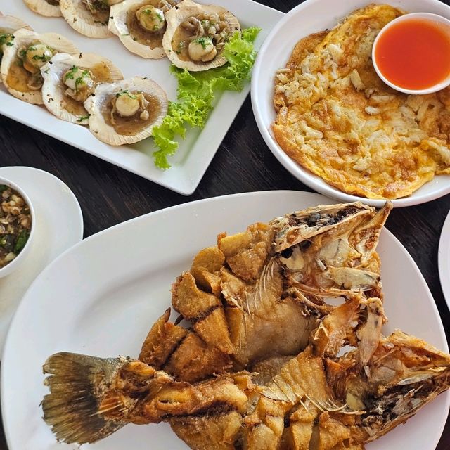 🔆อาหารทะเลสดใหม่ ที่ แหลมเจริญ ซีฟู้ด ระยอง🔆