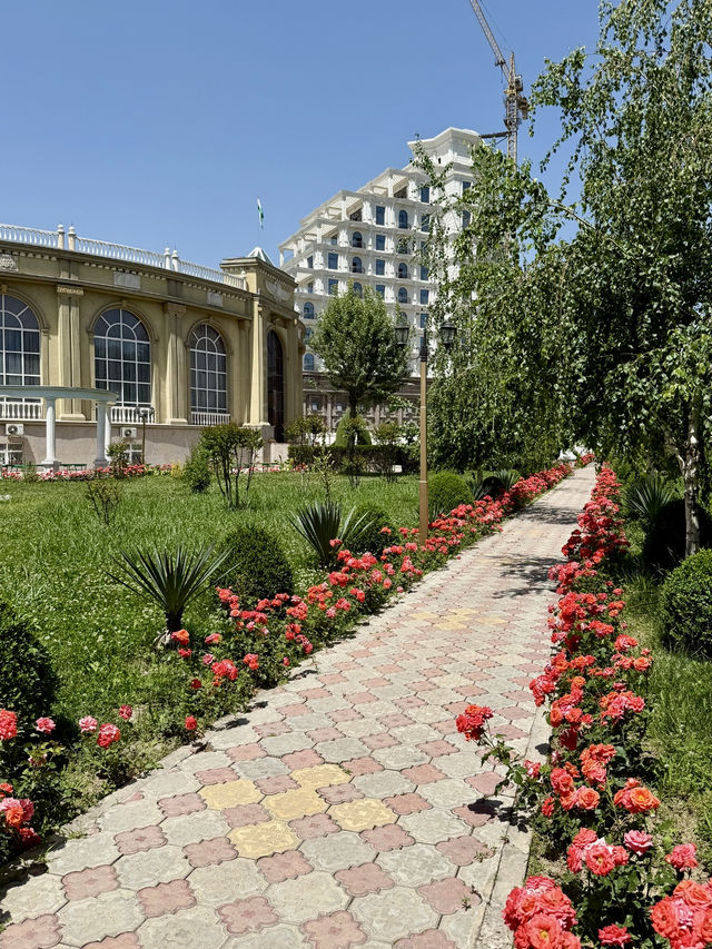 🏛️ City Walk Through Dushanbe, Tajikistan