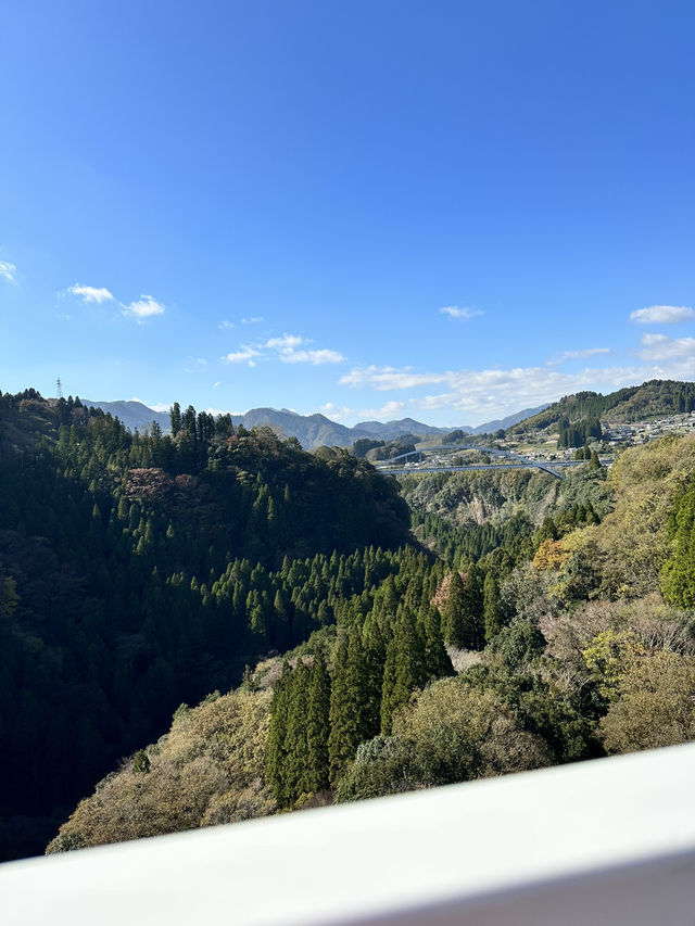 105mの鉄橋から見える壮大な景色 廃線を利用したトロッコ列車