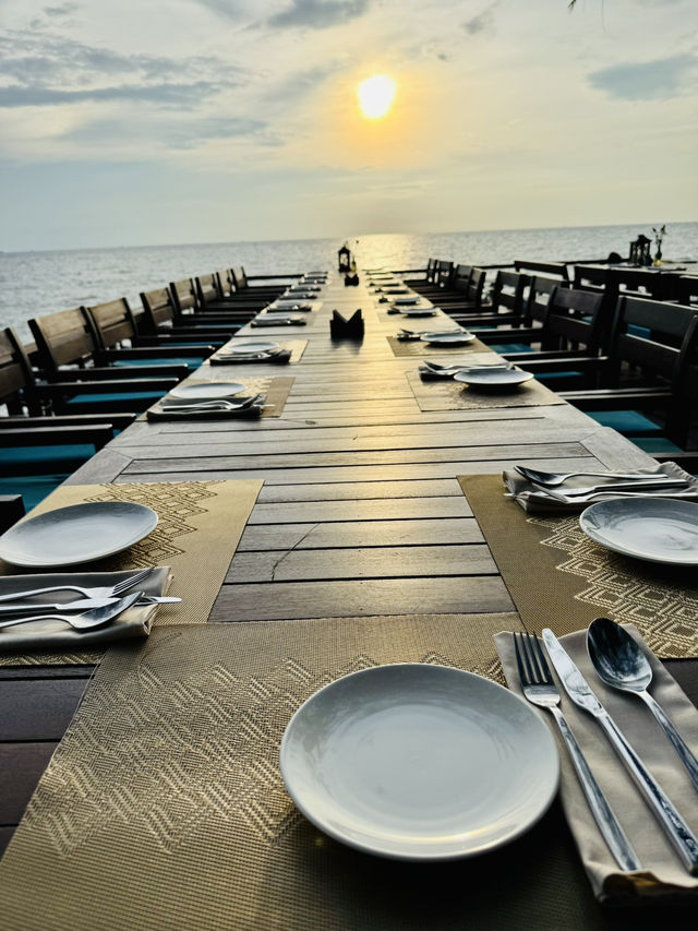 🌅💛 A Romantic Dinner by the Sea at Camia Restaurant