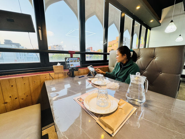 🍛 Where Curry Meets Comfort: Discover Naan Curry’s Indian Magic!