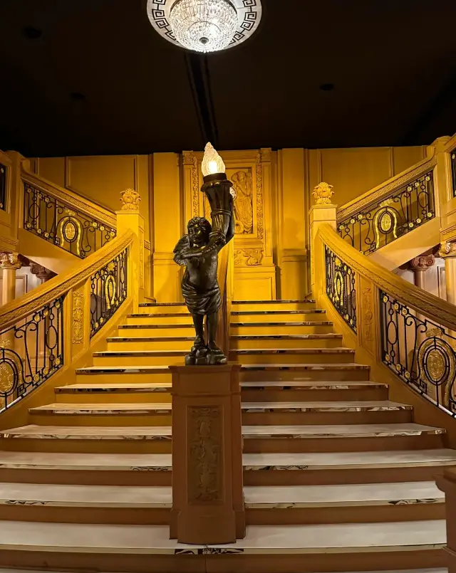 Exploring Chicago's Titanic Museum: An Unforgettable Journey