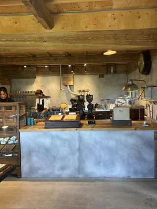 [Kumamoto Prefecture, Aso] A hidden gem of a cafe in Aso, where pottery and coffee add a touch of elegance.