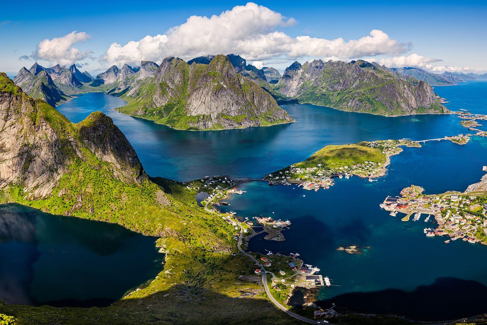 ⛰️ Lofoten Islands: The Arctic Wonder of Peaks, Fjords & Fishing Villages!