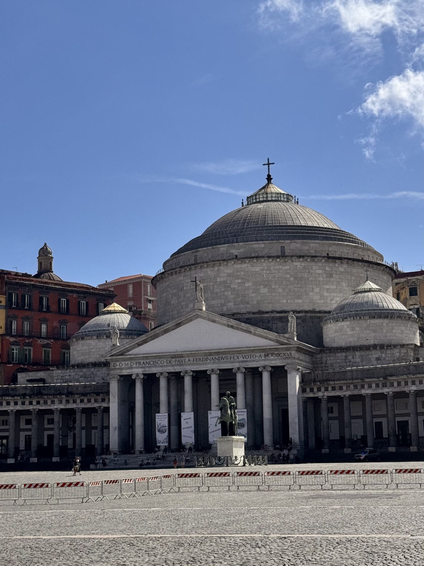 What to Do in Naples: Epic Spots You Can't Miss! 🇮🇹✨