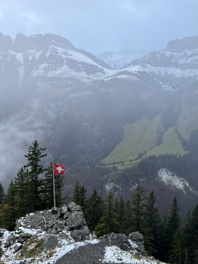 🇨🇭BBC선정 죽기 전에 가봐야할 곳 절벽 산장 “Aescher” 
