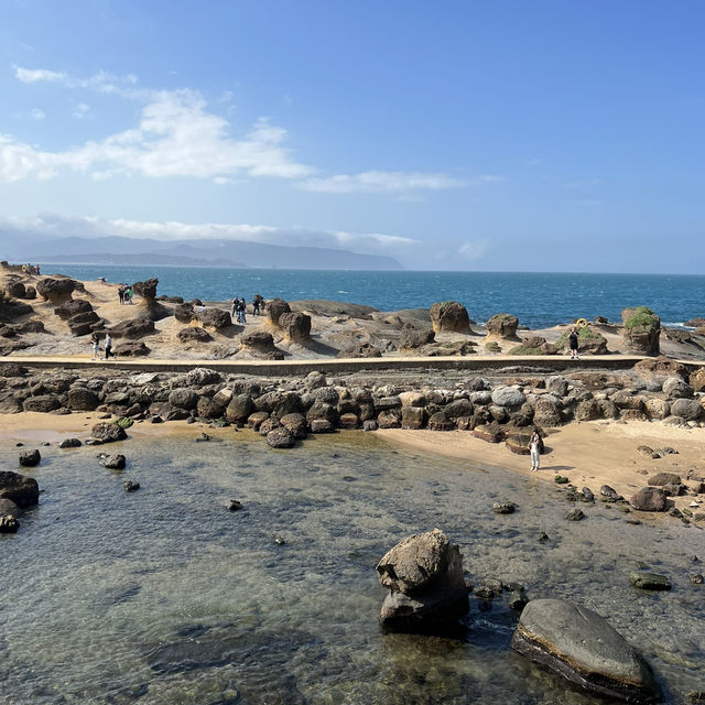 Taiwan’s mysterious stones: Yehliu Geopark