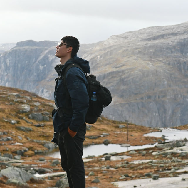 TROLLTUNGA นอร์เวย์ตอนใต้ สุดยอดวิวและจุดลิ้นยอดเข