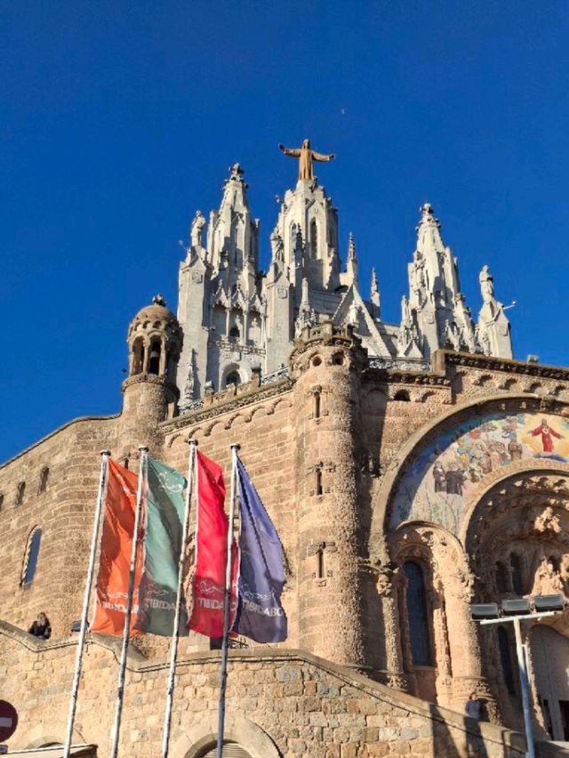 Temple of the Sacred Heart of Jesus, Tibidabo: A Majestic Experience Above Barcelona ⛪🌄