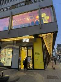 Exploring Karl Johans Gate: Oslo's Lively Main Street🛍️