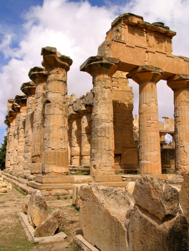 🧱 Pompeii – The Eternal City Frozen in Time