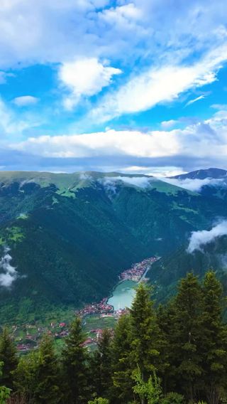 Uzungöl Above the 