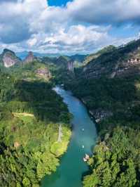 ⛰️ Wuyi Mountain – Misty Peaks and Ancient Paths in Fujian
