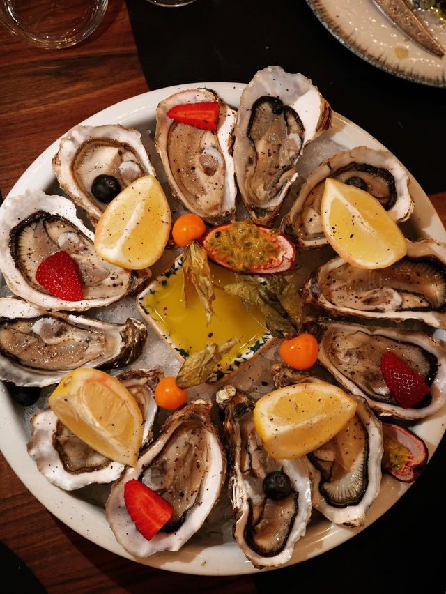 Albania 🇦🇱 Seafood paradise for just £25/ppl