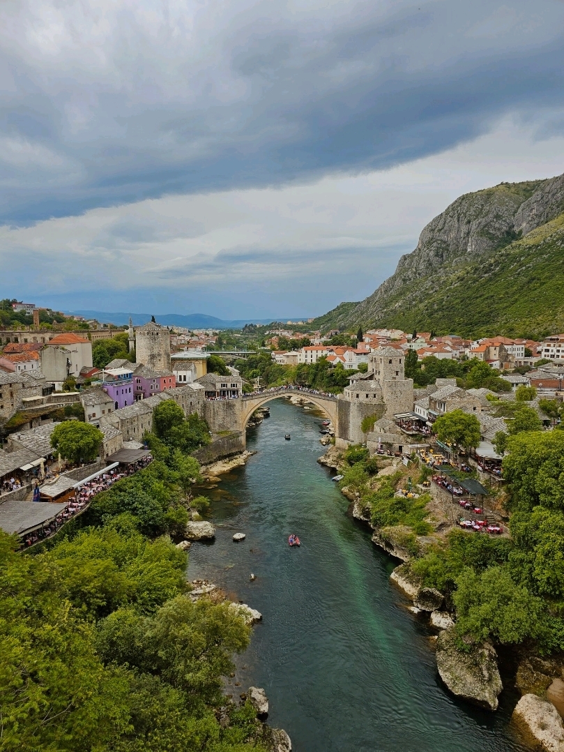 Mostar：石橋與永恆故事的交匯之地