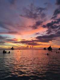 Two Islands, One Dream: El Nido vs. Boracay