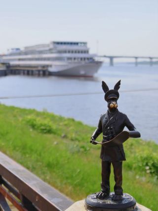 The Secret Maze of Kostroma: Can You Find All the Bronze Hares? 🐇🕵️‍♀️