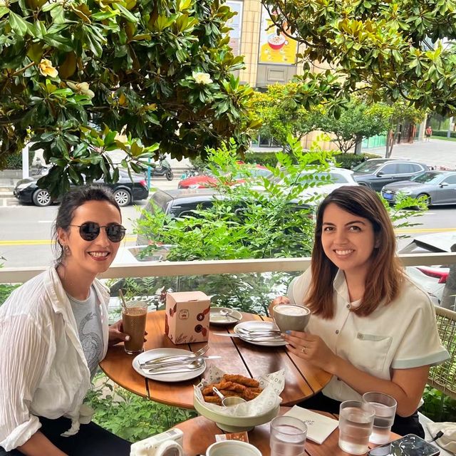 Do you love an amazing brunch? 