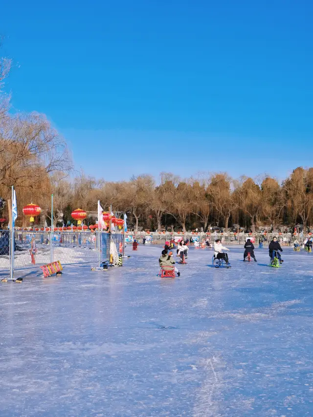 กรุงเปอร์จิง | ความสุขในฤดูหนาวคือการเล่นสเก็ตบนน้ำแข็ง สนามน้ำแข็งที่ Beihai มีคนน้อย สนุกมาก!!