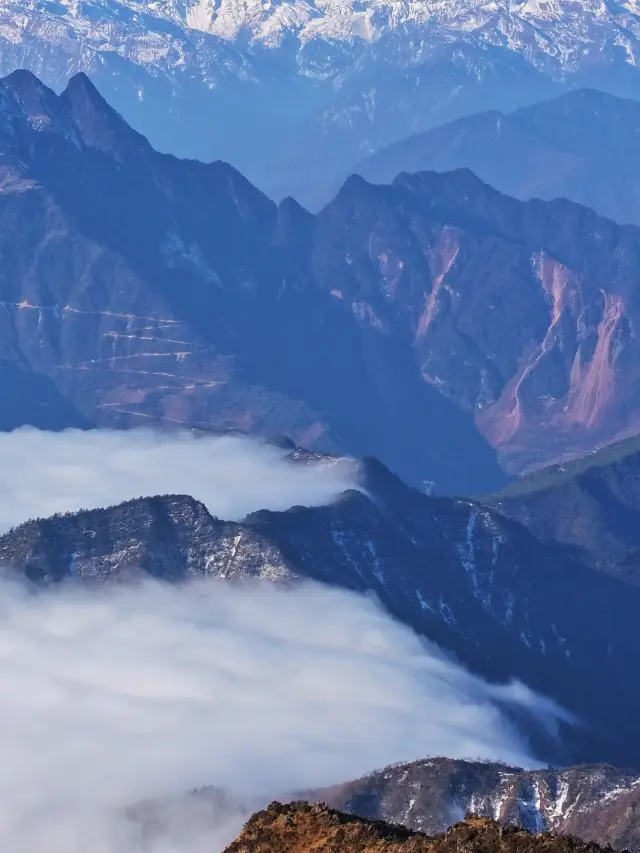 Once you visit Niubei Mountain, you really don't feel like coming a second time