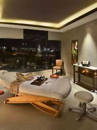 🌟 Chandigarh's Finest: Stay at The Lalit! 🛌✨