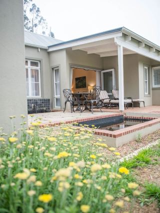 🌟 Luxe Retreats: South Africa's Fordoun Spa & Chill 🛀✨