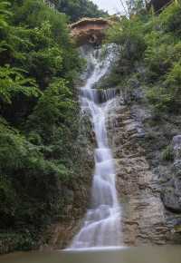 湖北香香水河丨"楚天九寨溝""小庐山"，係湖北著名嘅避暑勝地。
