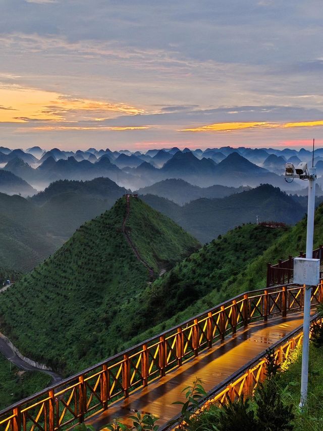 河池|雲觀天景區，推門就是日出雲海。