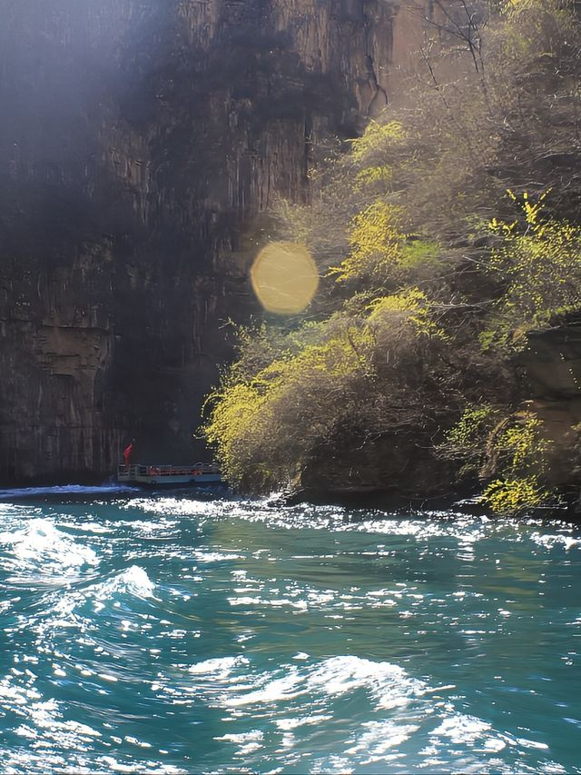 八泉峽—聆聽峽谷的泉水聲。
