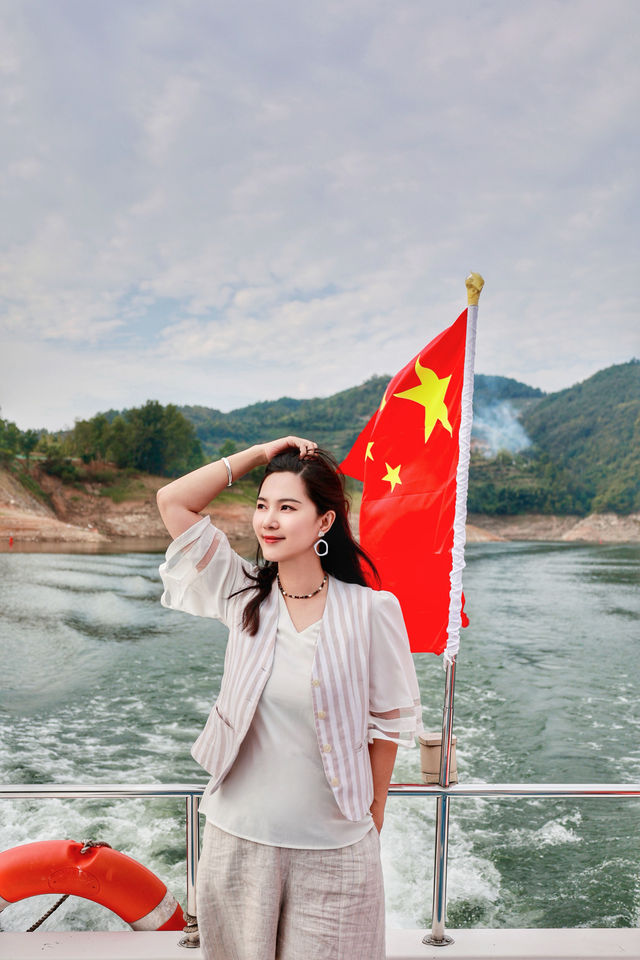 陝西的千島湖有多美。