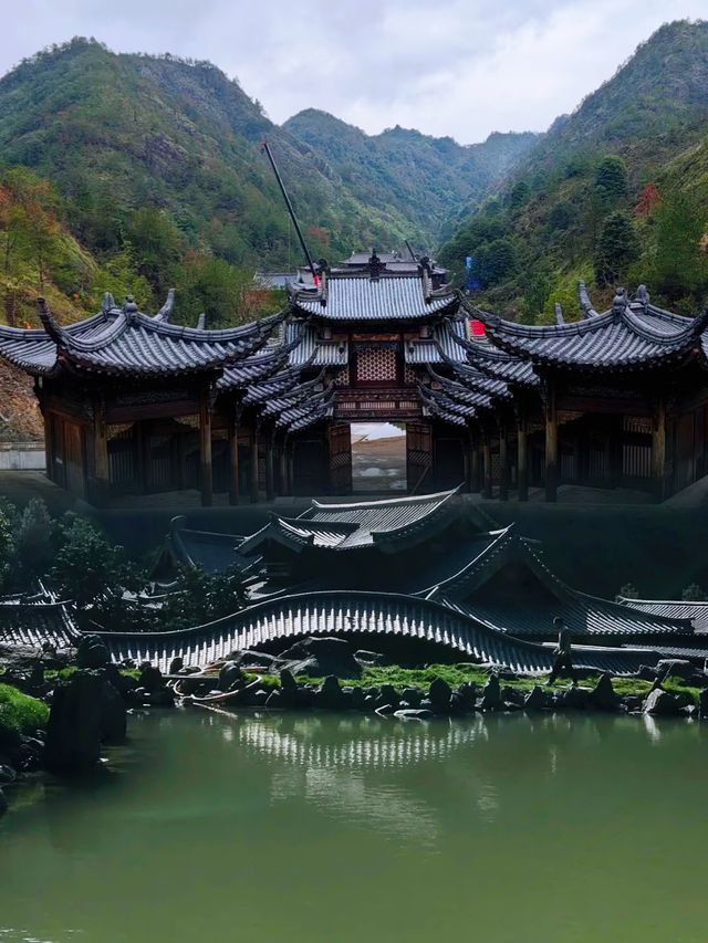 別問了！不小心闖入了電視劇的仙俠世界。