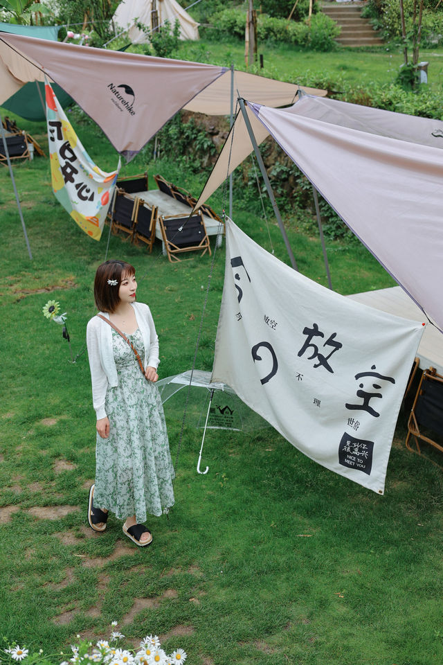 誤闖入了愛麗絲仙境的童話小屋!!。 誤闖入了愛麗絲仙境的童話小屋!!。