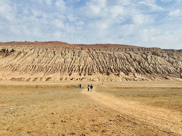 Finally , I Saw the Flaming Mountains in Real Life! 🇨🇳