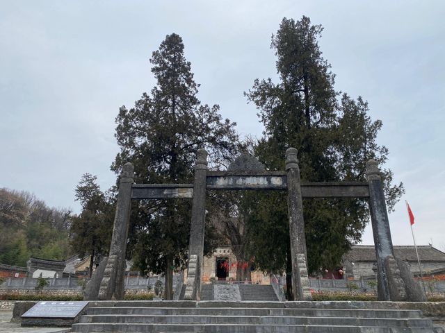 南陽香嚴寺旅遊攻略。