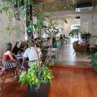 Nice cafe