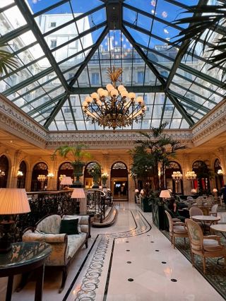 I want to be a rich woman and live here every day!