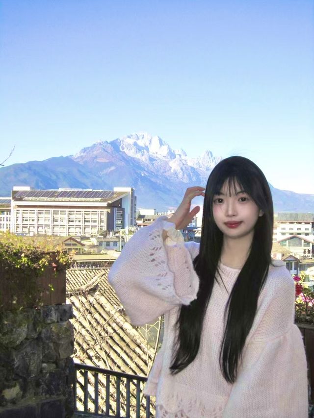 麗江山念…推開窗就是雪山….