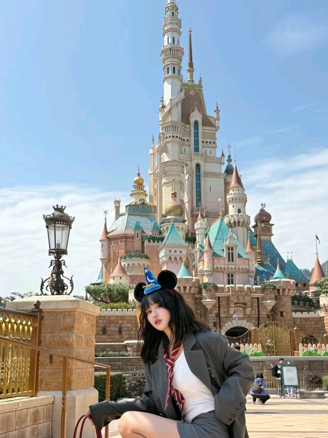  The Hong Kong Disneyland is Mesmerizing Place❤️