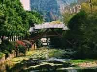 廣西壯族自治區著名景點：山水瑤城景區。適合拍照打卡、週末閒暇度假地！ 