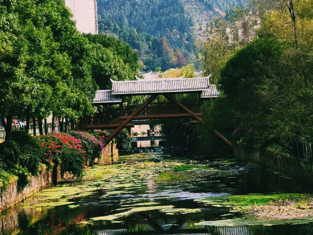廣西壯族自治區著名景點：山水瑤城景區。適合拍照打卡、週末閒暇度假地！ 