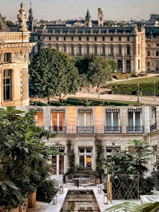 Rosewood Paris là một ví dụ điển hình của sự lãng mạn cổ điển của Pháp