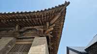 與佛頭寺隔河相望的宋代古建