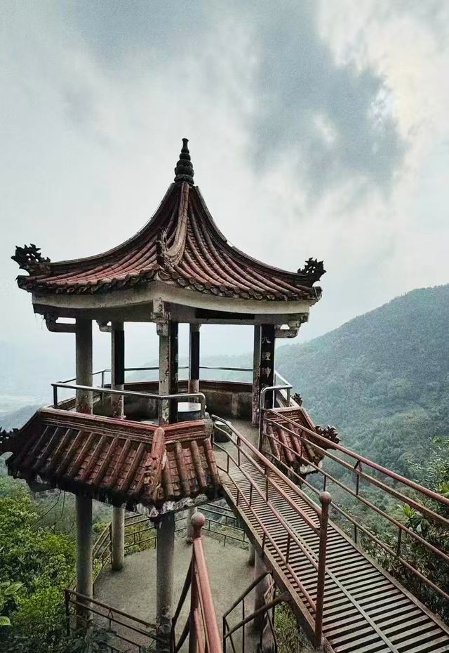 漳州鹅仙洞：山不在高有仙則靈