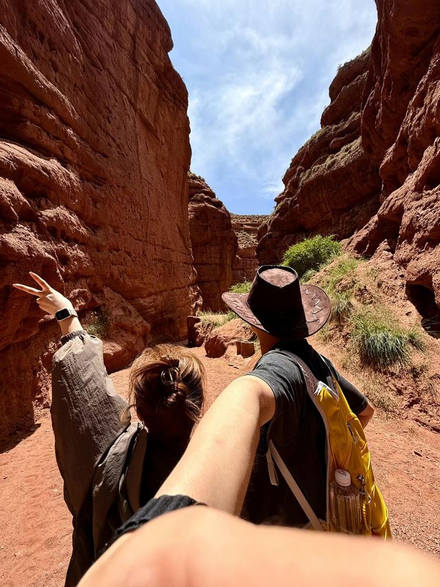 張掖平山湖大峽谷旅遊拍照避坑攻略｜穿越億年地質奇觀