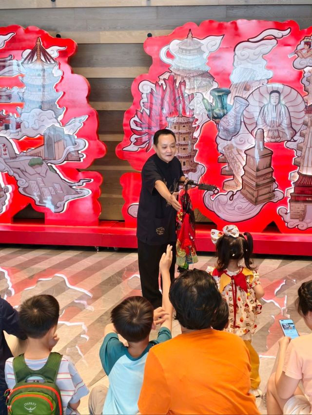 住酒店还能白嫖非遗木偶戏？！这家酒店也太会了吧！🎭✨
