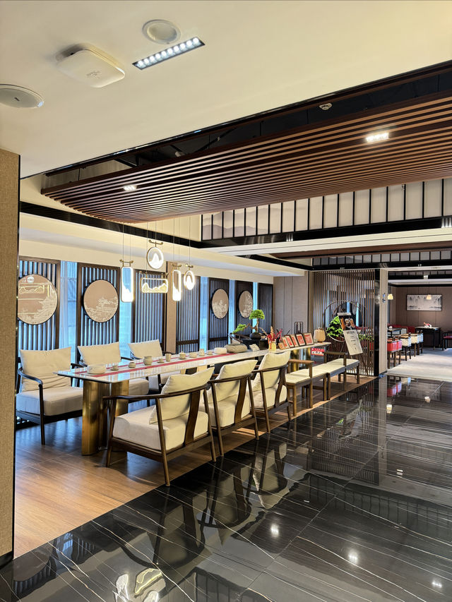 【麗橙酒店興發廣廣場店】科技感+高顏值！