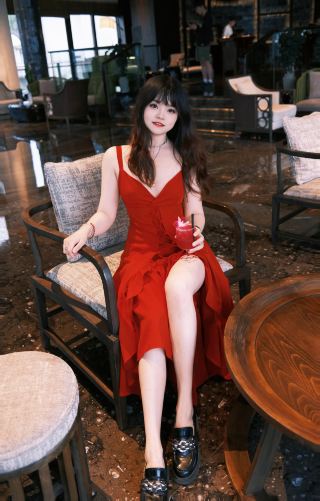 Zhuhai's stunning cliffside sea view bar! Feeling a little tipsy in the sea breeze is just too chill～